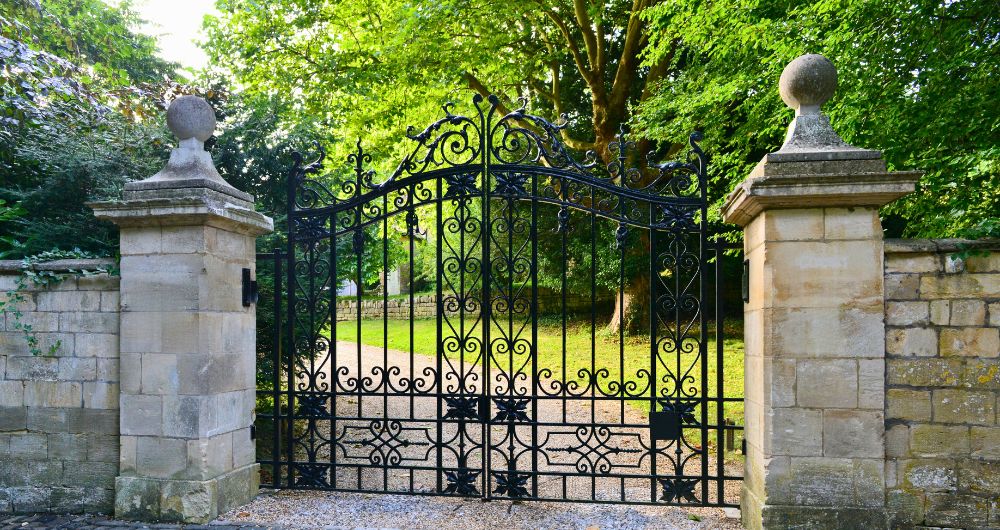 Gate and driveway to Country Estate
